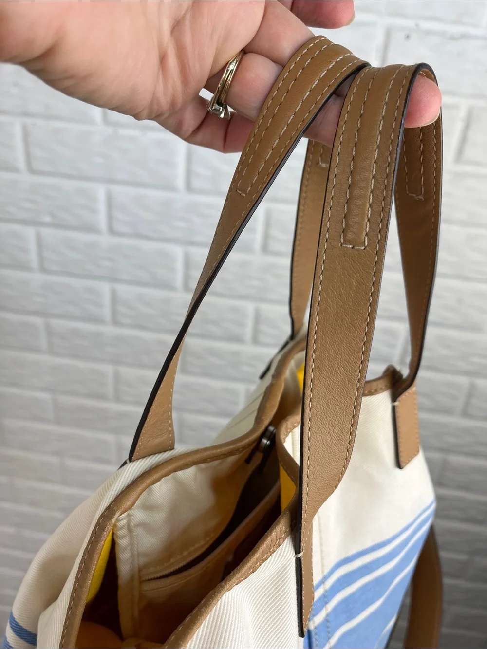 Coach good preowned